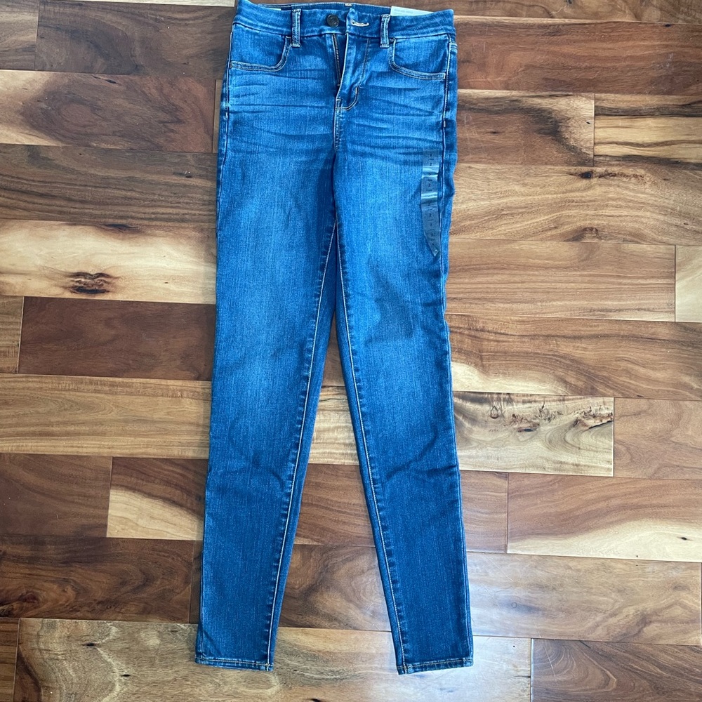 American Eagle blue jeans, Next level Stretch